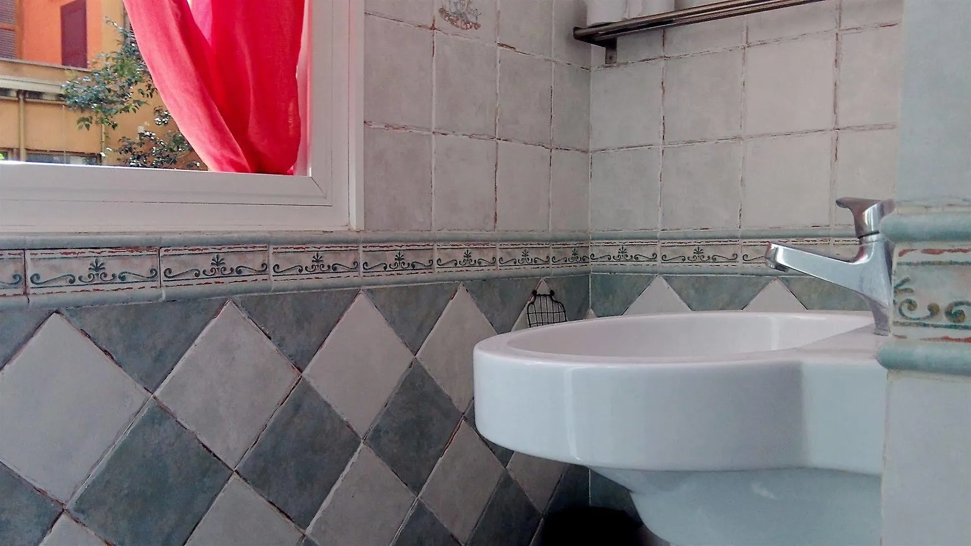 **  Hotel The Secret Garden Roma Italia
